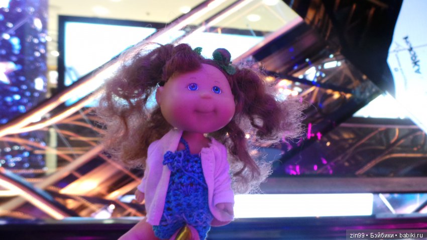 Прогулка в большой Торговый центр и в Центральный парк! С капустками