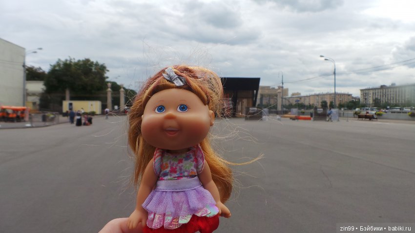 Прогулка в большой Торговый центр и в Центральный парк! С капустками