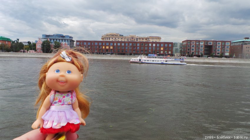 Прогулка в большой Торговый центр и в Центральный парк! С капустками