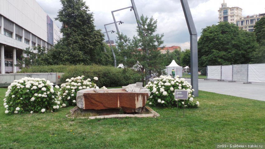 Прогулка в большой Торговый центр и в Центральный парк! С капустками