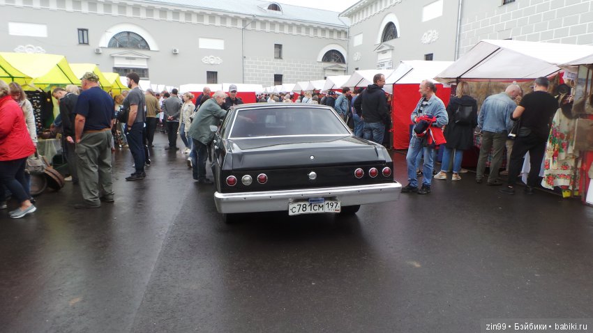 Лето в Музее Москвы или еще раз антикварный маркет