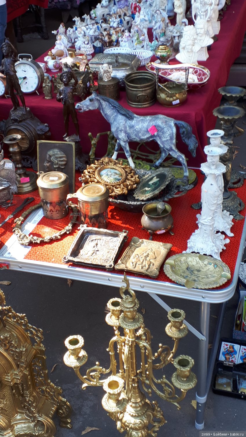 Блошиный рынок на Вернисаже в Измайлово