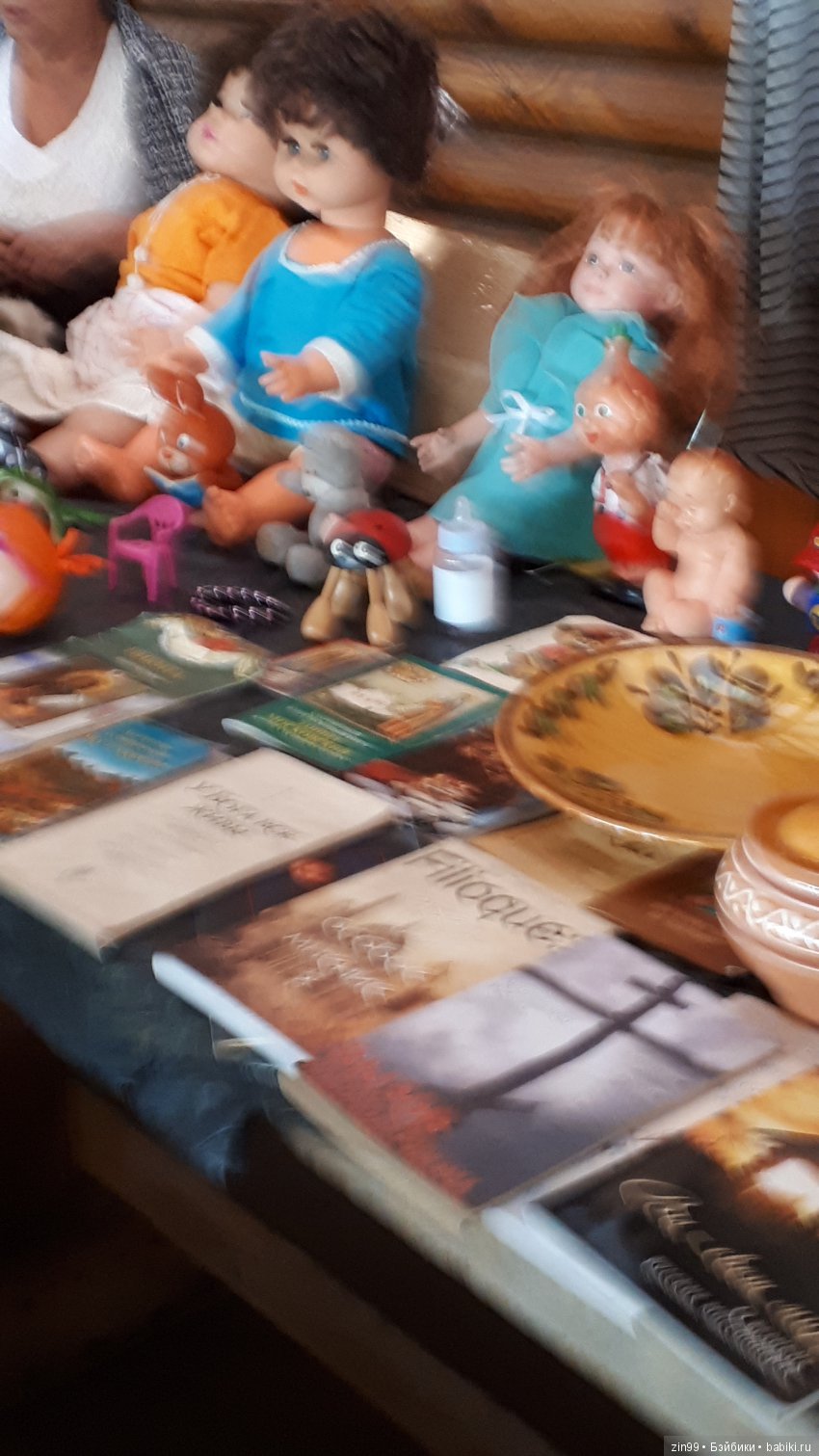 Блошиный рынок на Вернисаже в Измайлово