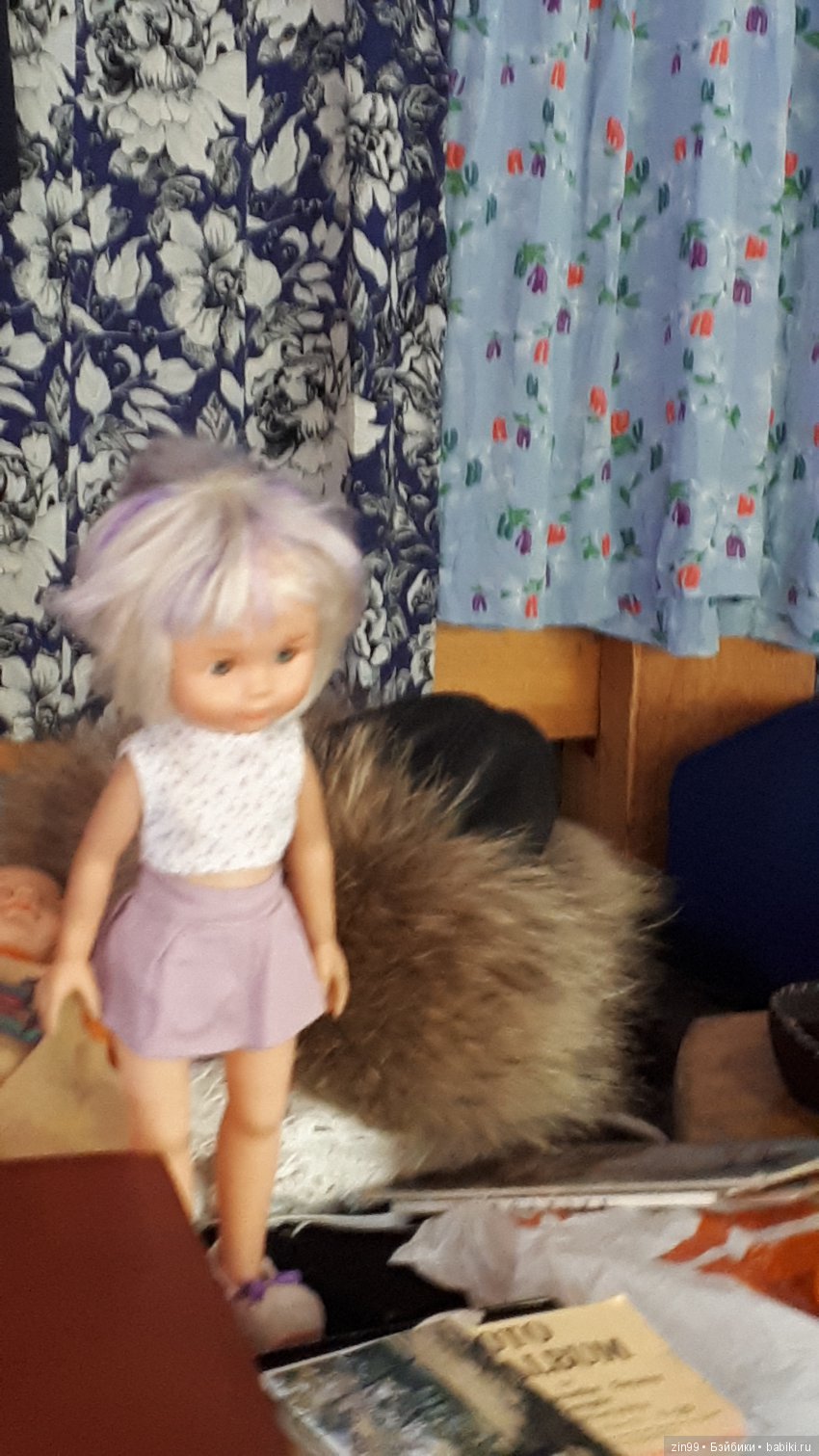 Блошиный рынок на Вернисаже в Измайлово