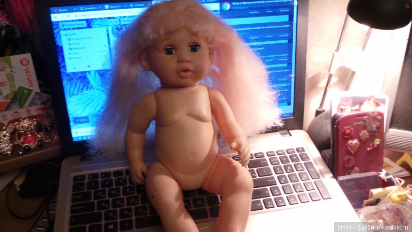 Блошиный рынок на Вернисаже в Измайлово