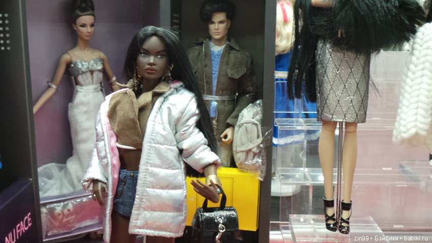 XV Международный Осенний Салон Авторских Кукол. 4 - 6 октября 2019. Москва, Тишинская пл.д.1