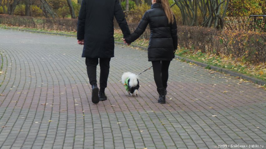 Натали гуляет в парке и новые наряды