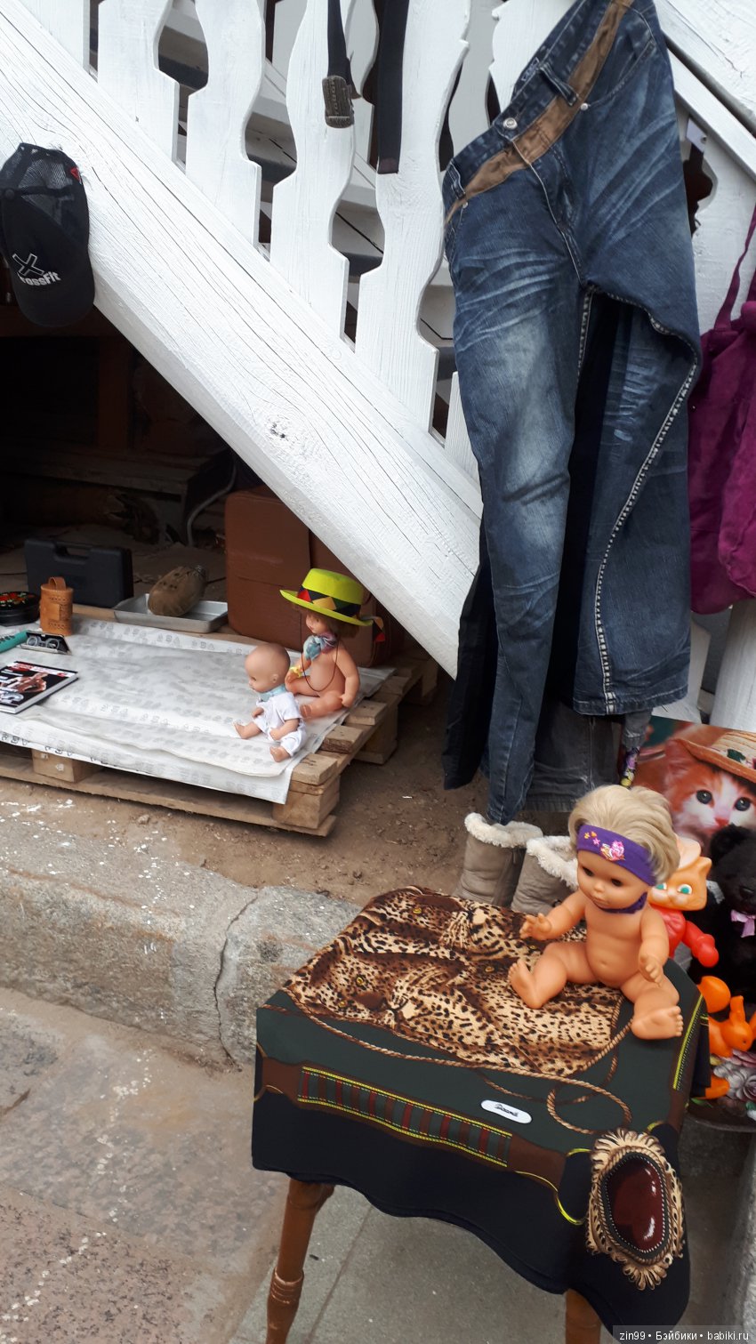 Вернисаж в Измайловском парке, Блошиный рынок