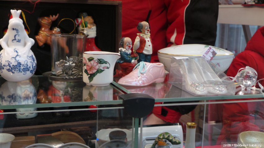 В преддверии Нового года, Манеж, Ёлки, Центр