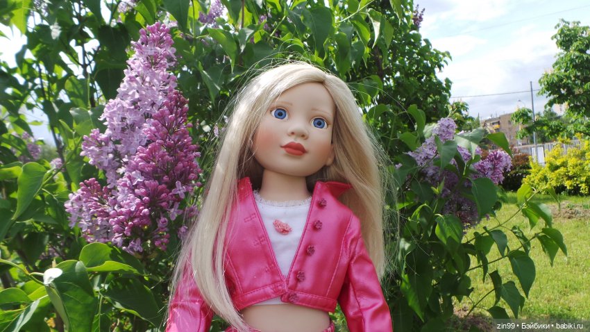 Мини сиреневый сад и новый для Нины наряд