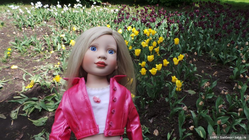 Мини сиреневый сад и новый для Нины наряд