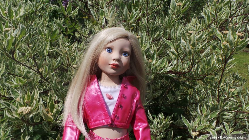 Мини сиреневый сад и новый для Нины наряд