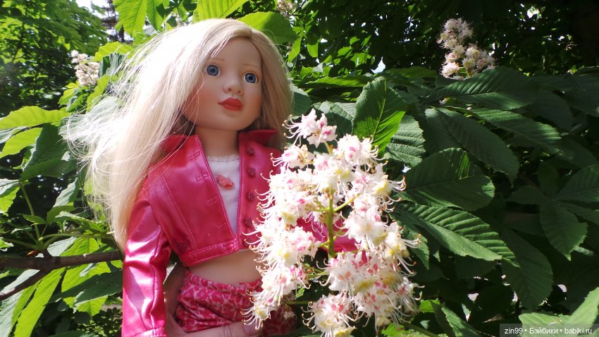 Мини сиреневый сад и новый для Нины наряд