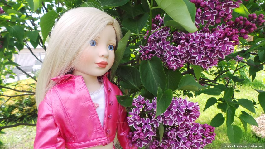 Мини сиреневый сад и новый для Нины наряд