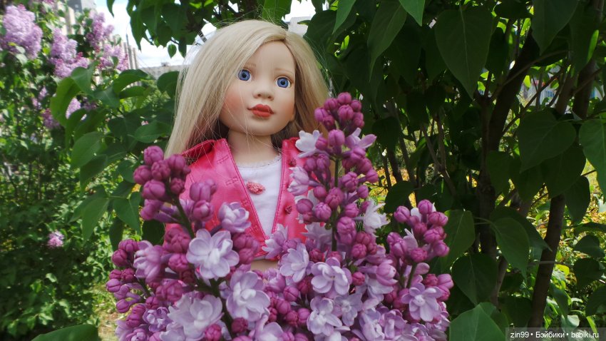 Мини сиреневый сад и новый для Нины наряд