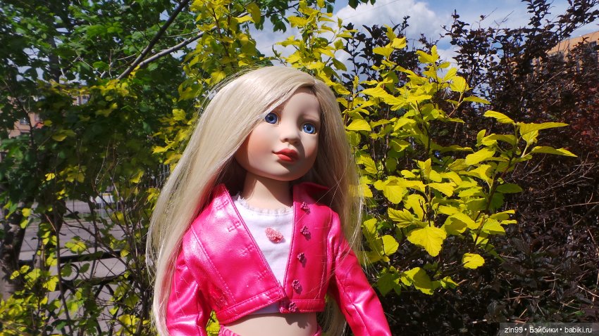 Мини сиреневый сад и новый для Нины наряд