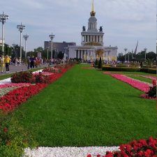 С Днем Рожденья, Москва! ВДНХа. И девочка