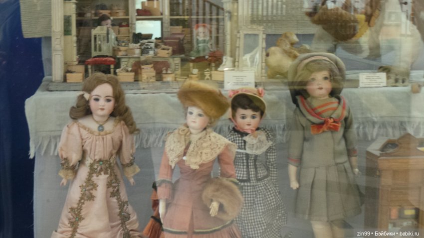 Прогулка по Центральному детскому магазину и Кузнецкому мосту с Веснушкой