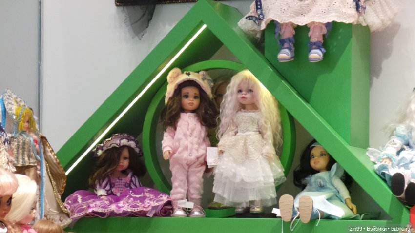 Прогулка по Центральному детскому магазину и Кузнецкому мосту с Веснушкой