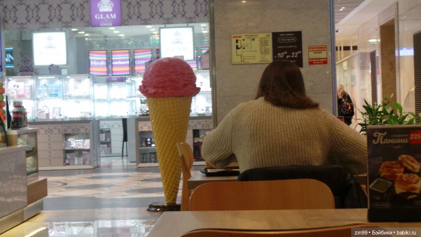 Прогулка по Центральному детскому магазину и Кузнецкому мосту с Веснушкой (фото 5)