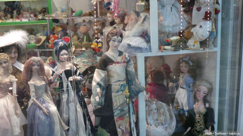 Прогулка по Центральному детскому магазину и Кузнецкому мосту с Веснушкой