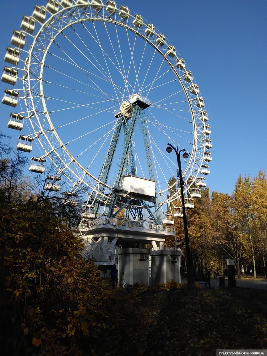 Осень в парке и в моем районе с куклами Kidz'n'Cats