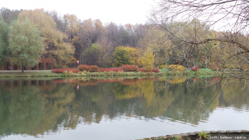 Терлецкие пруды, прогулка красивых девочек