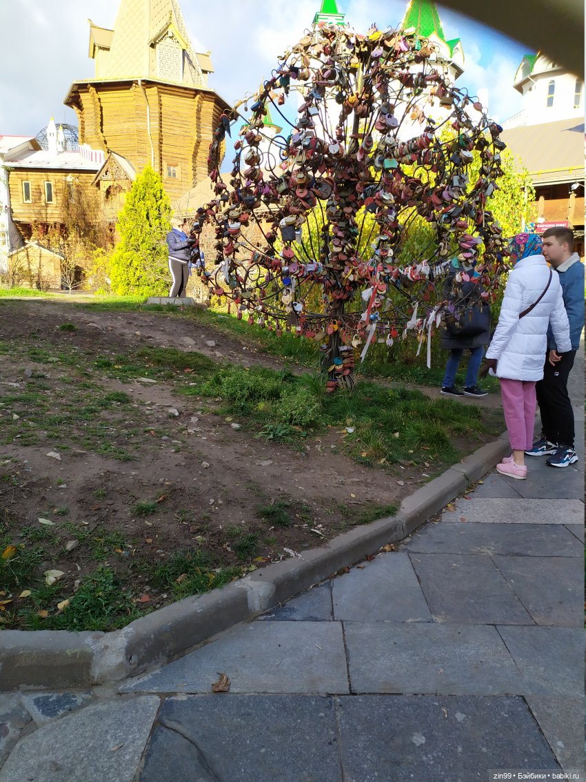 Прогулка на Вернисаж и небольшой улов