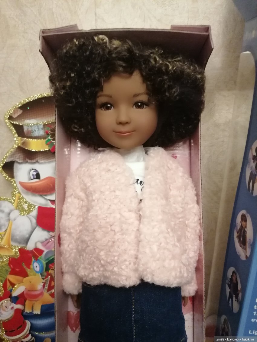 Девочки Ruby Red Fashion Friends проездом