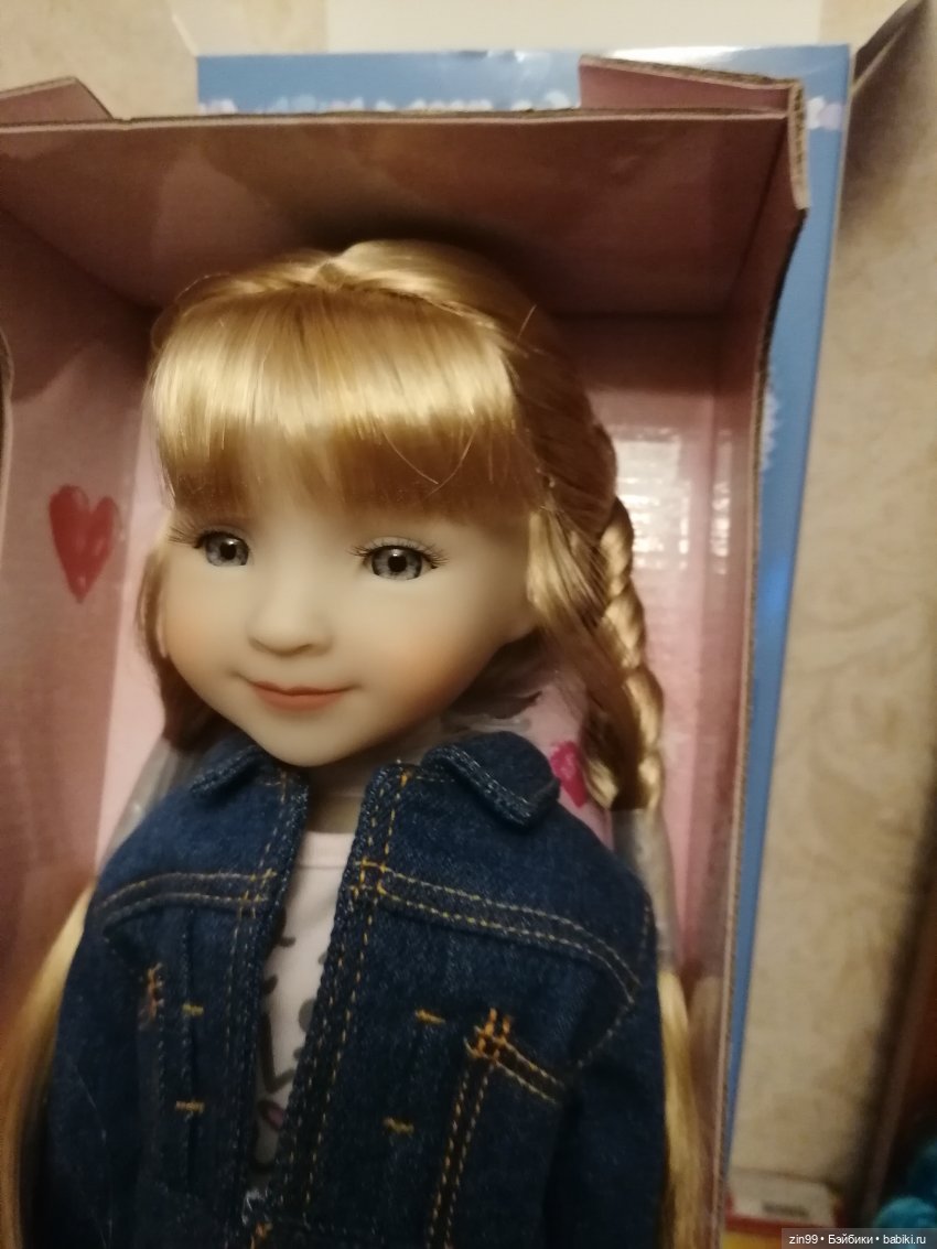 Девочки Ruby Red Fashion Friends проездом