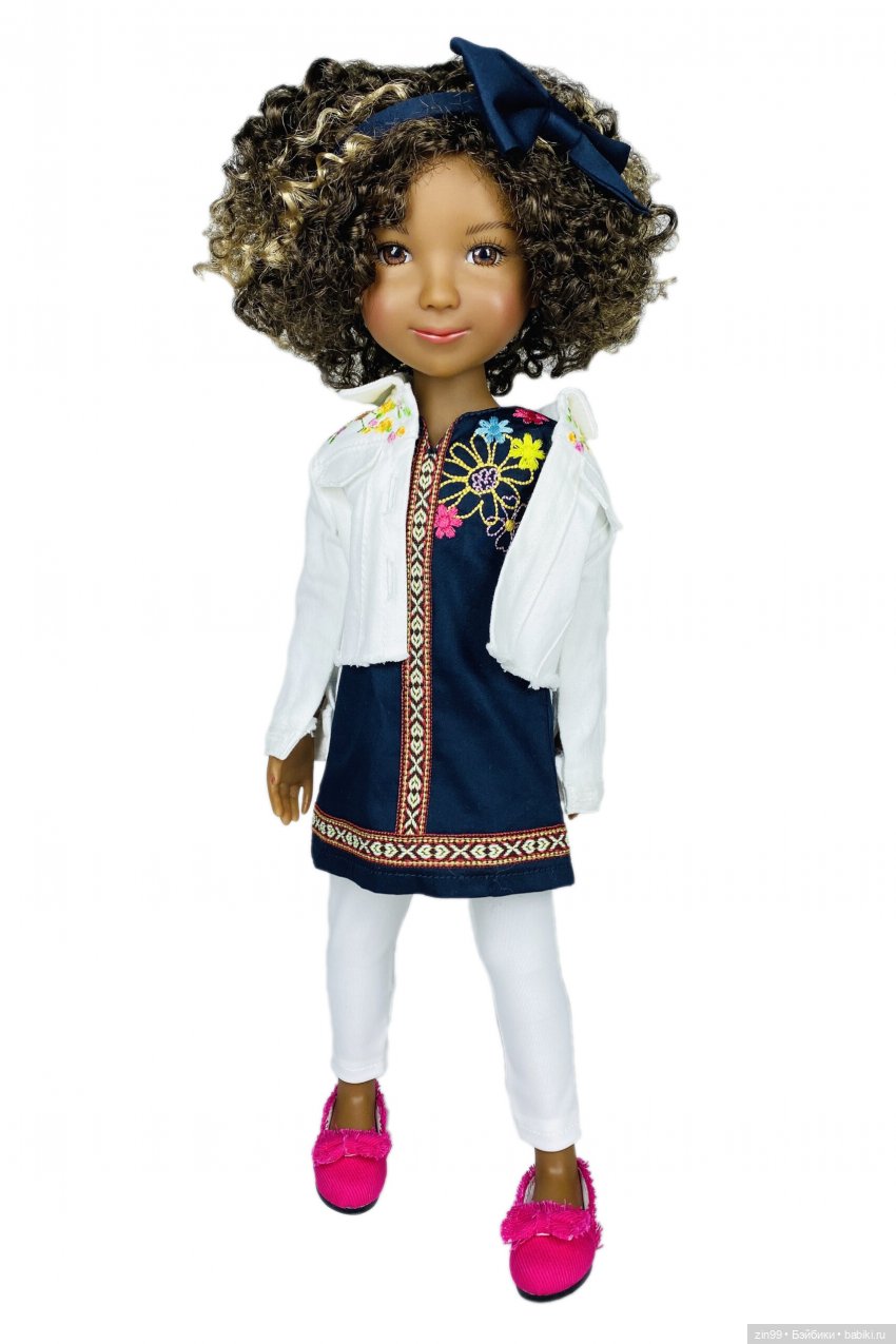 Девочки Ruby Red Fashion Friends проездом