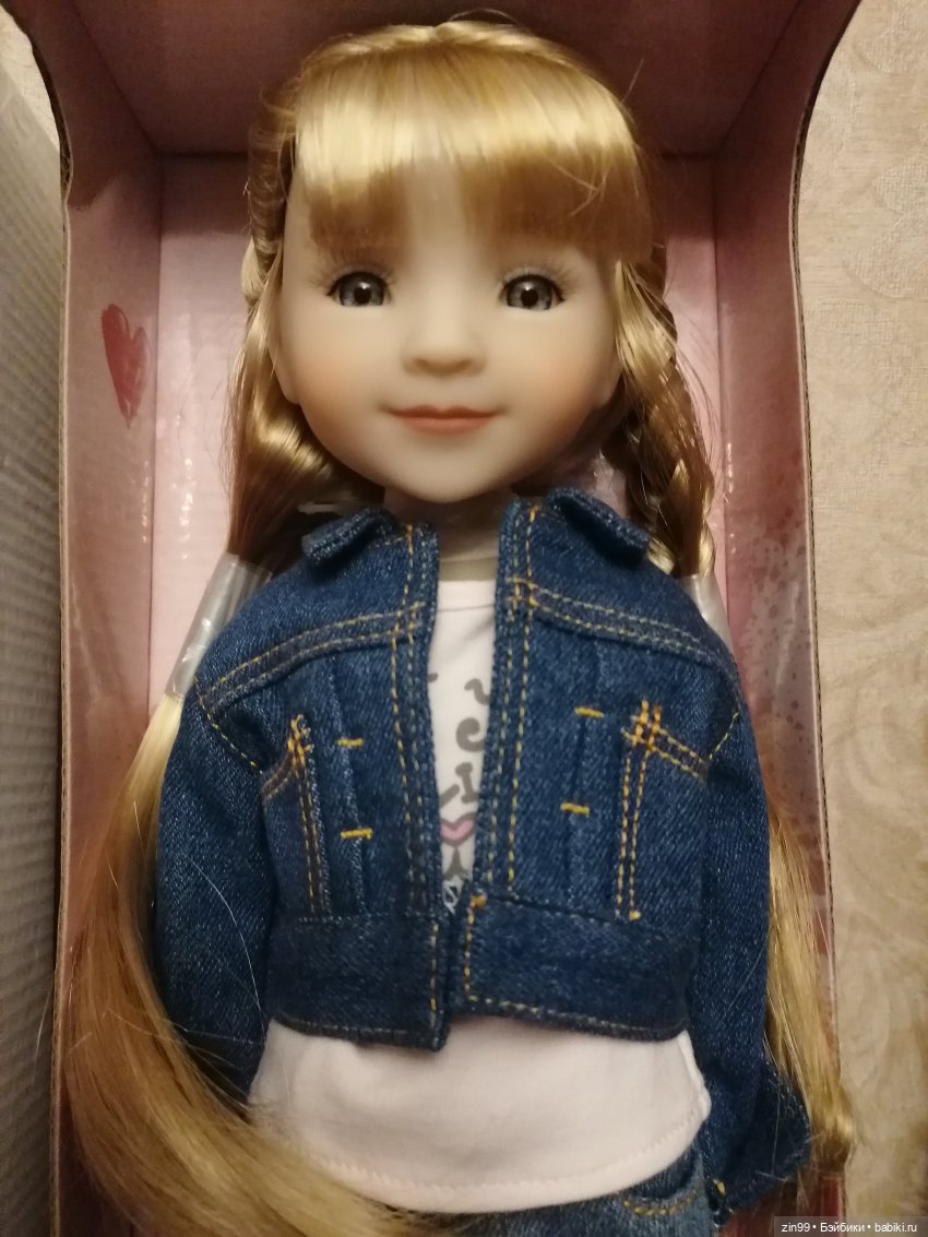 Девочки Ruby Red Fashion Friends проездом