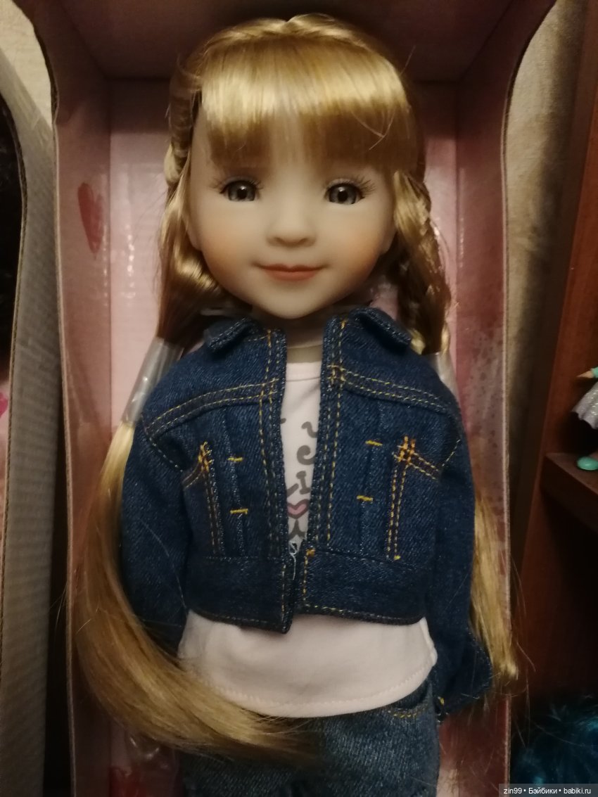 Девочки Ruby Red Fashion Friends проездом