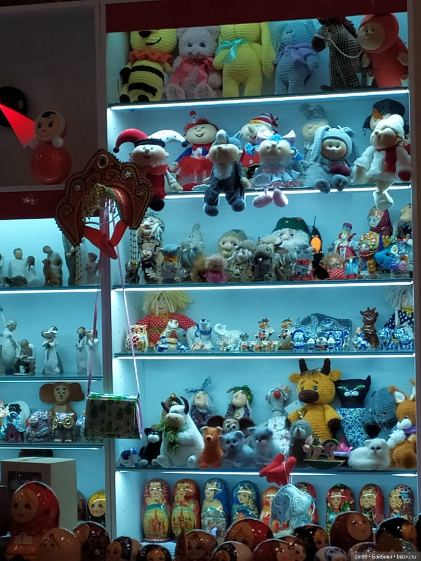 Преддверии Нового года прогулка по Центральному детскому магазину