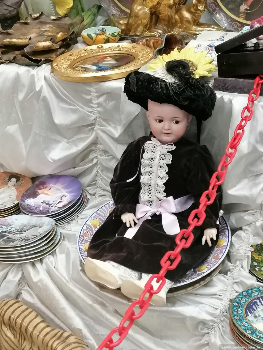 Предновогодний блошиный рынок на Тишинке