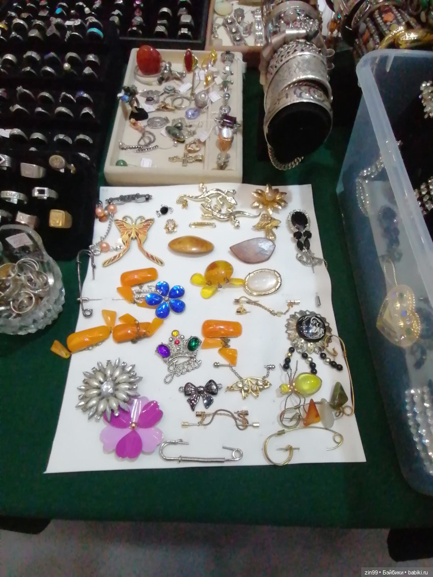 Предновогодний блошиный рынок на Тишинке