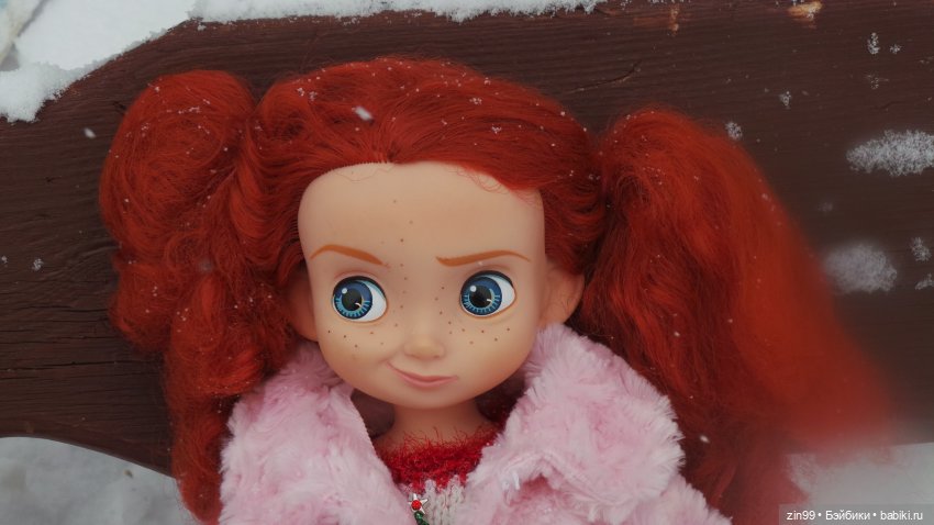 Зимний день в парке с куклами от Дисней Аниматорс