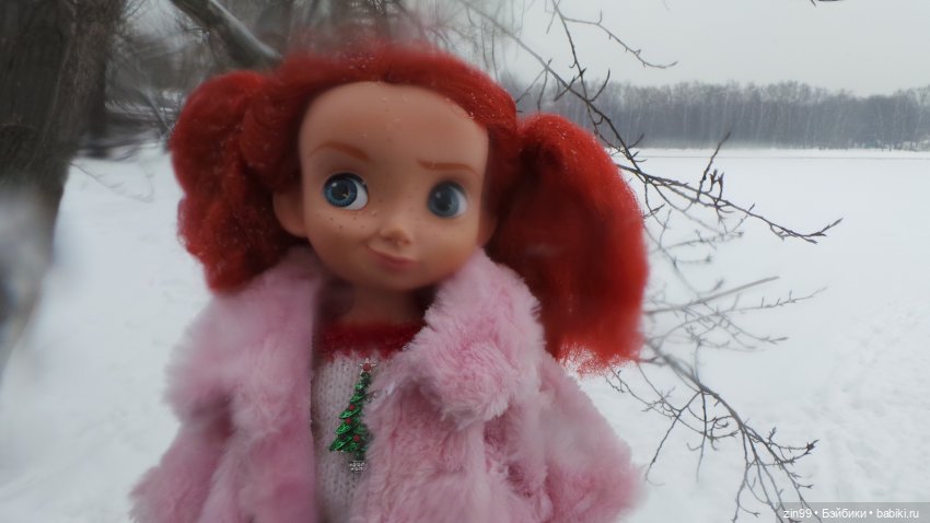 Зимний день в парке с куклами от Дисней Аниматорс