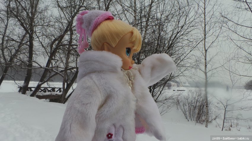 Зимний день в парке с куклами от Дисней Аниматорс