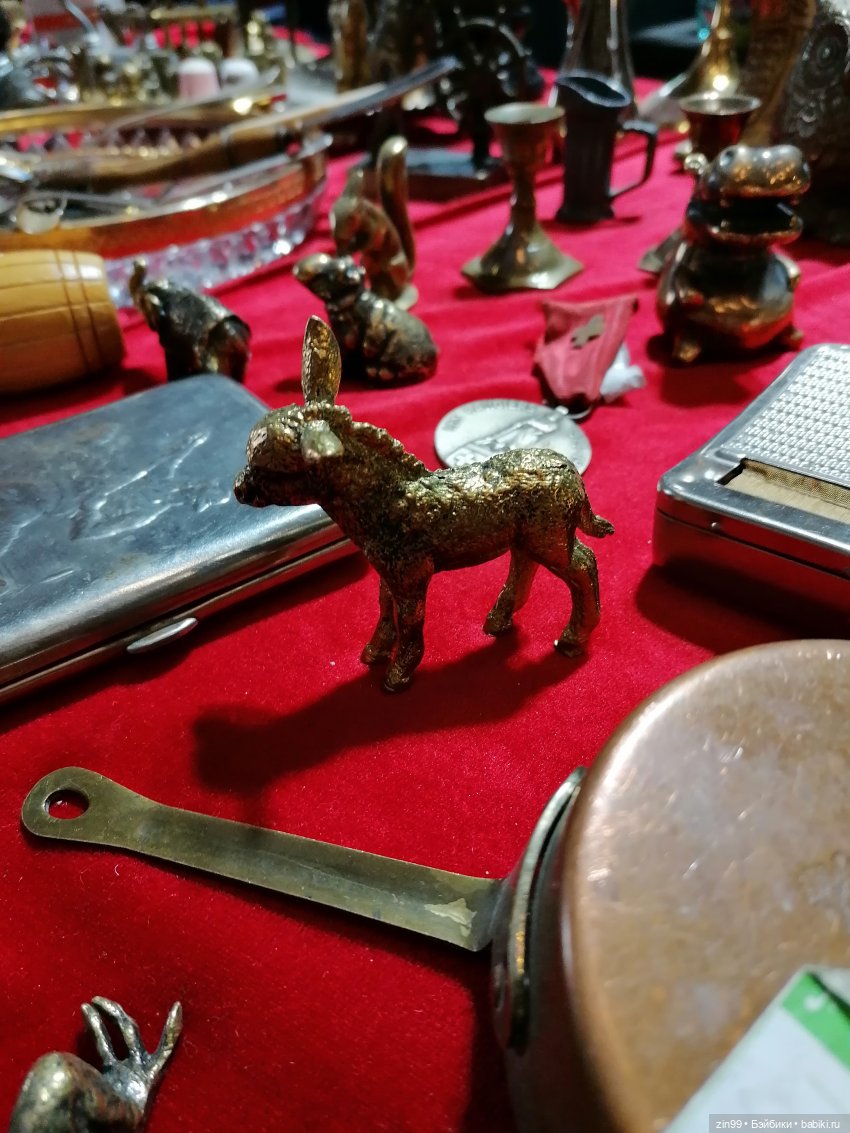 Выставка продажа в Музее Москвы, барахолка весенняя