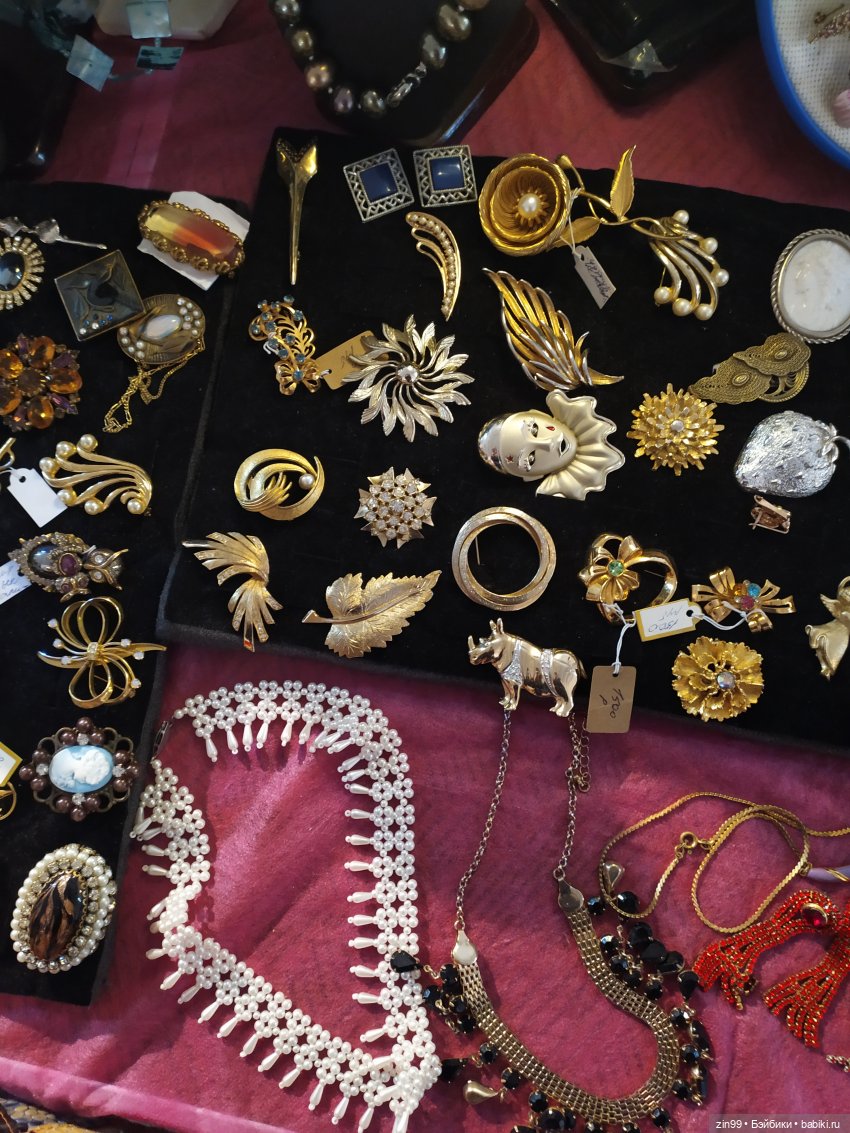 Выставка продажа в Музее Москвы, барахолка весенняя