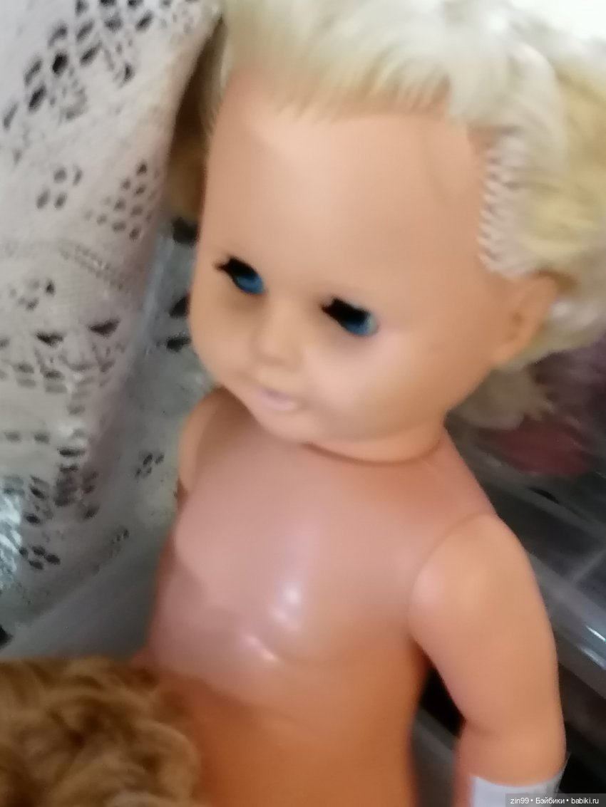 Выставка продажа в Музее Москвы, барахолка весенняя