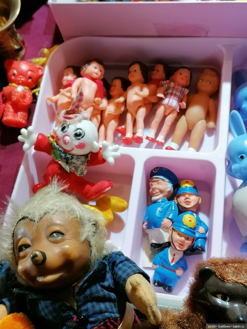 Выставка продажа в Музее Москвы, барахолка весенняя