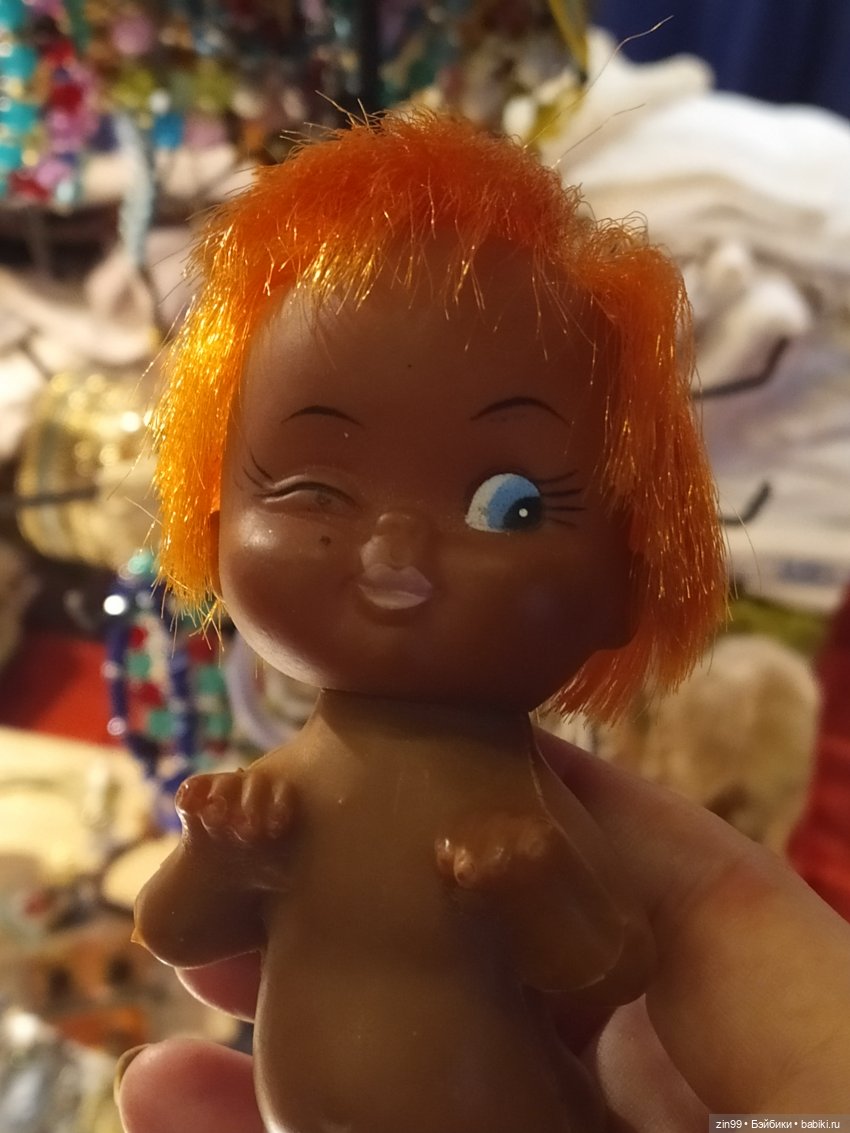 Выставка продажа в Музее Москвы, барахолка весенняя