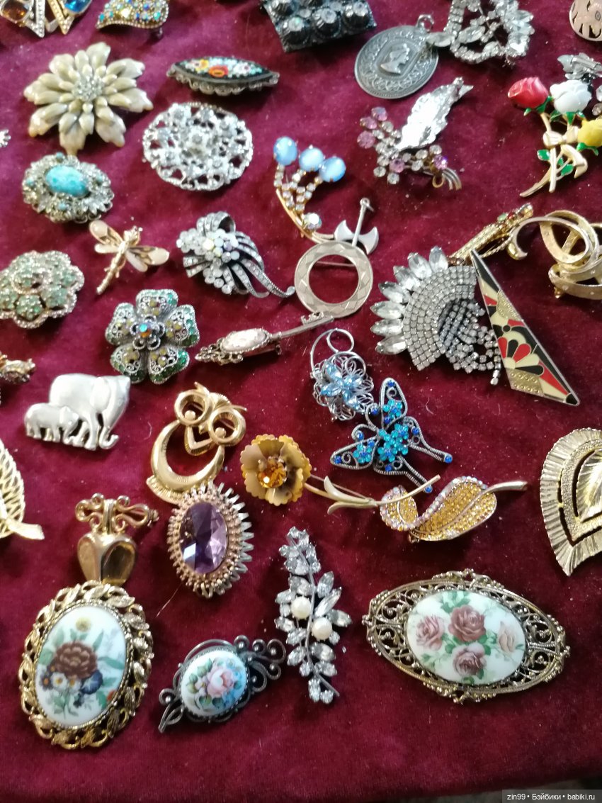 Выставка продажа в Музее Москвы, барахолка весенняя