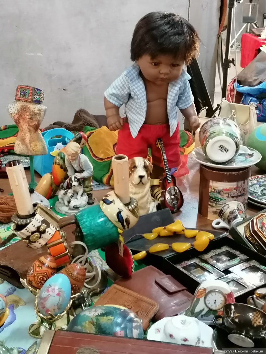 Выставка продажа в Музее Москвы, барахолка весенняя