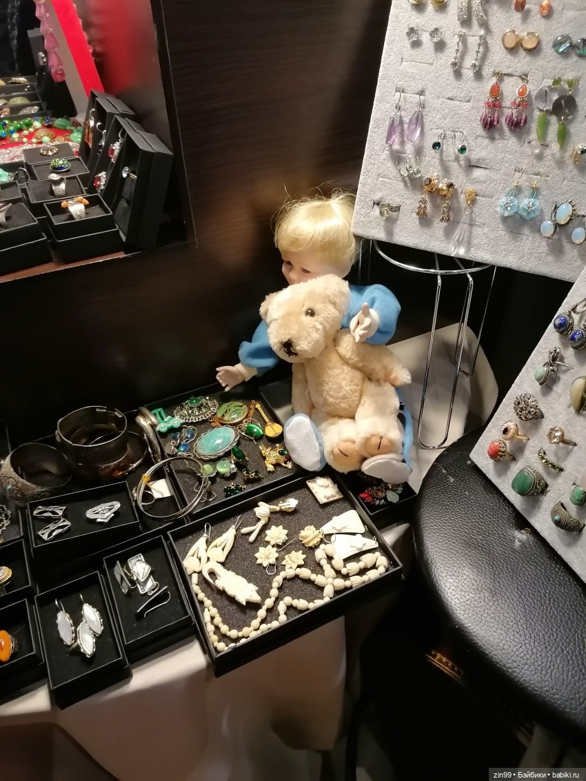 Антикварный маркет Блошинка в центре Москвы сегодня