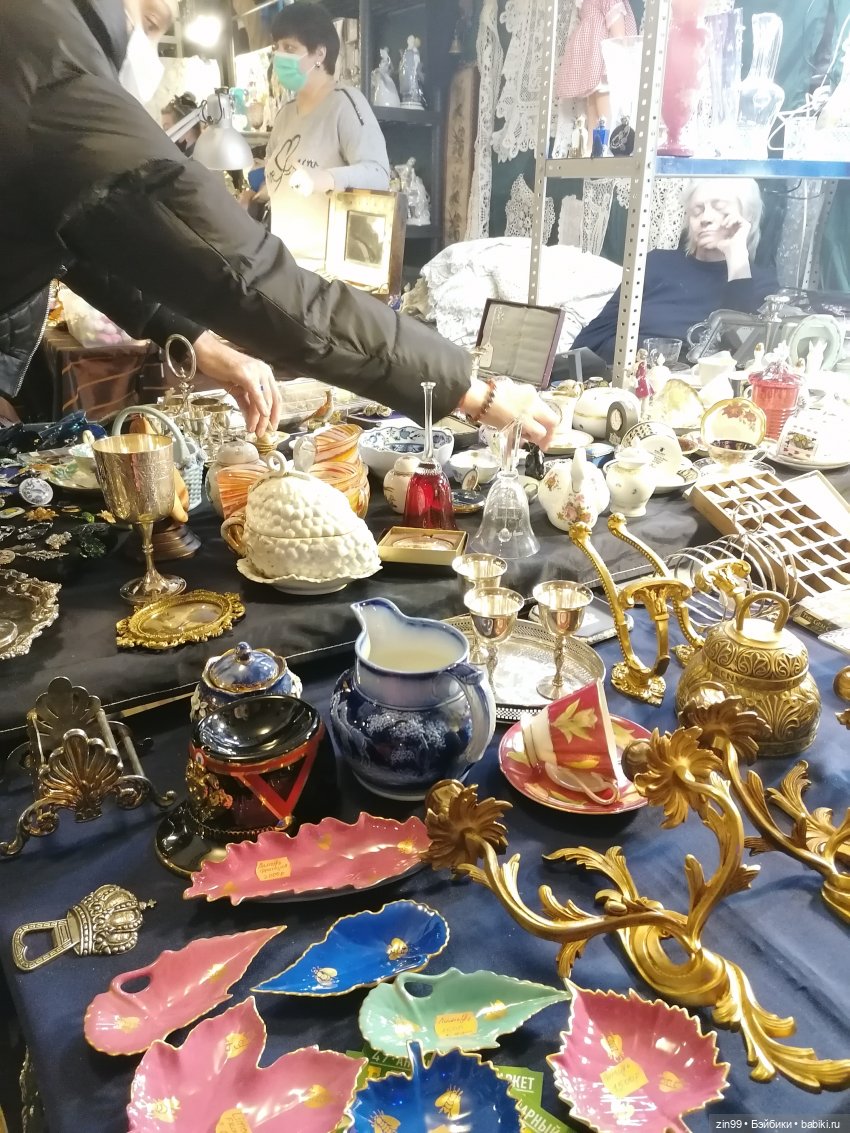Антикварный маркет Блошинка в центре Москвы сегодня (фото 5)