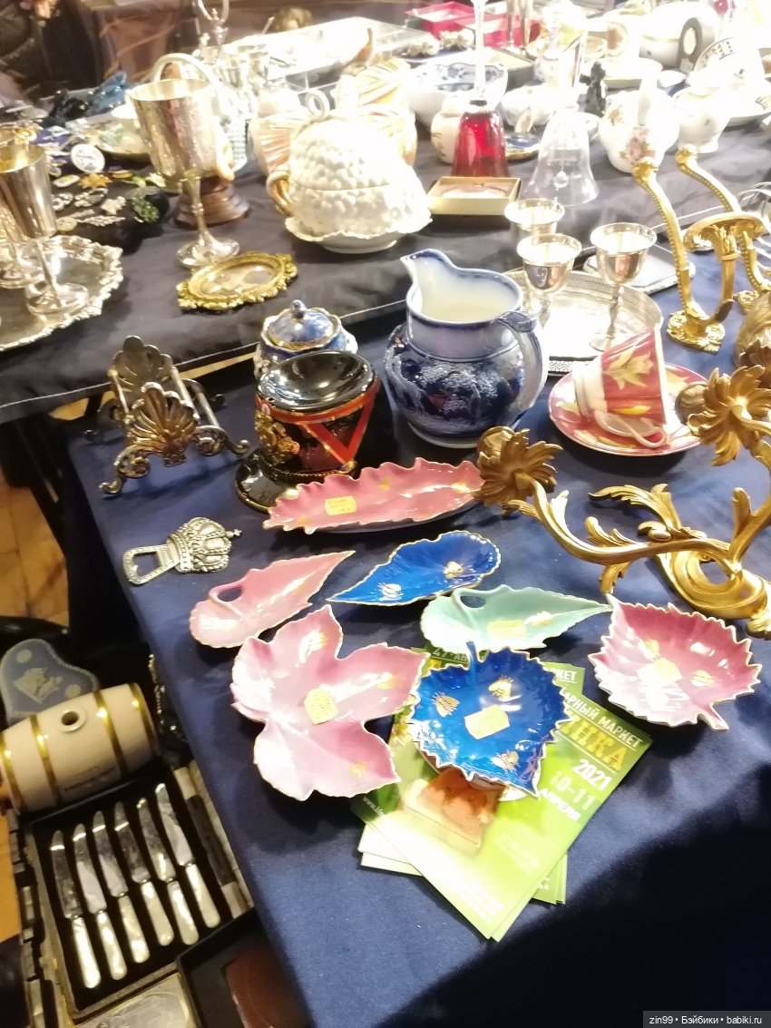 Антикварный маркет Блошинка в центре Москвы сегодня (фото 4)