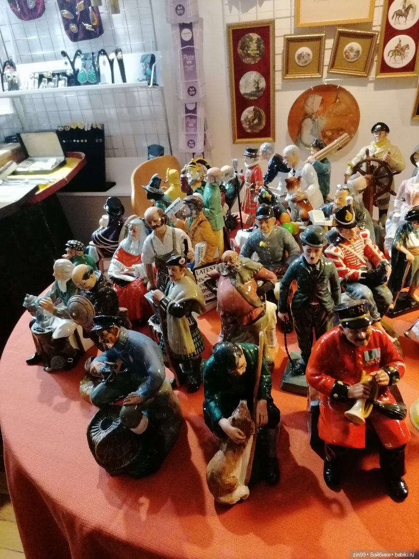 Антикварный маркет Блошинка в центре Москвы сегодня